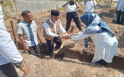 Peletakkan Batu Pertama Renovasi Pembangunan Masjid Pendidikan Ulil Al-Bab Sekolah Menengah Pertama Perintis 2 | Bandar Lampung